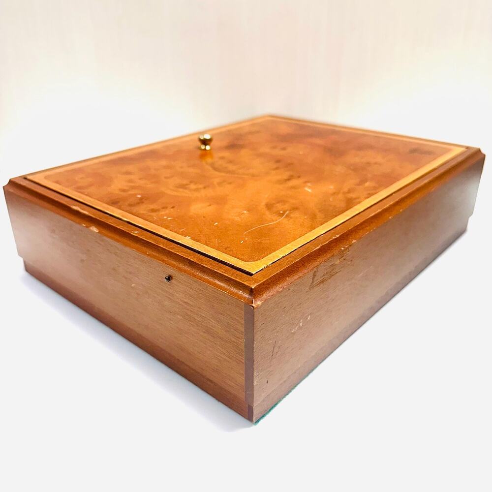 Vintage Wood Game Box Storage Organizer - Picture 6 of 13